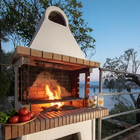 Eleftheria By Vintage Travel Kerasa